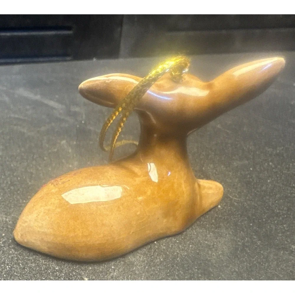 Old Hagen Renaker‎ Tiny Lying Fawn